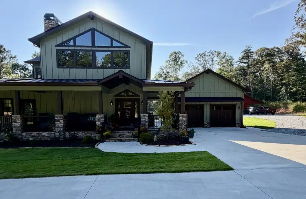 The Rock Home 70